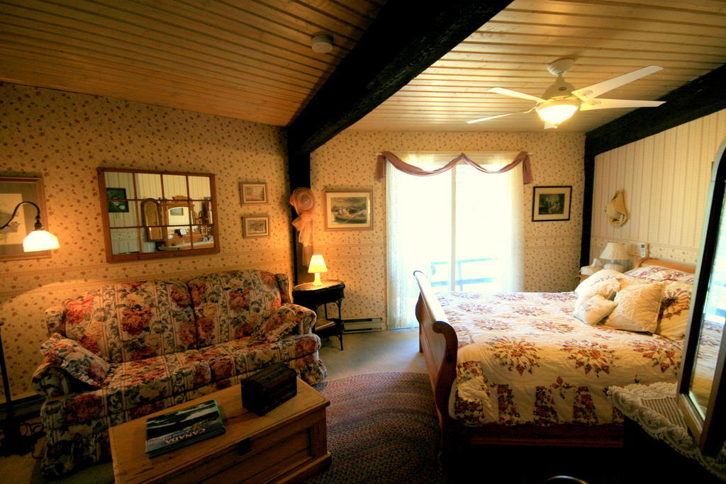 Algonquin Highlands Stouffermill Bed & Breakfast المظهر الخارجي الصورة