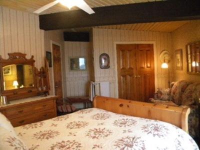 Algonquin Highlands Stouffermill Bed & Breakfast الغرفة الصورة