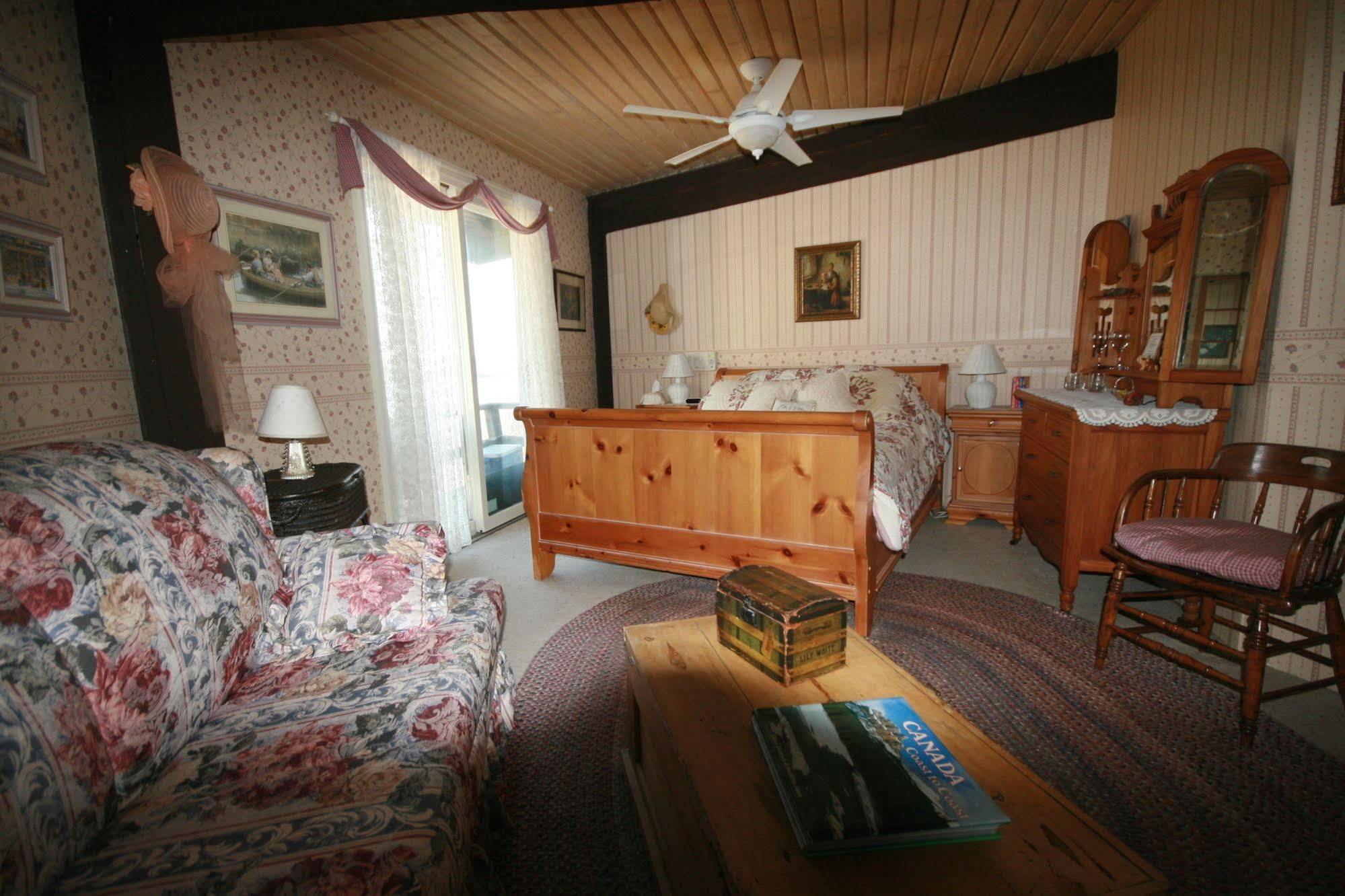Algonquin Highlands Stouffermill Bed & Breakfast المظهر الخارجي الصورة