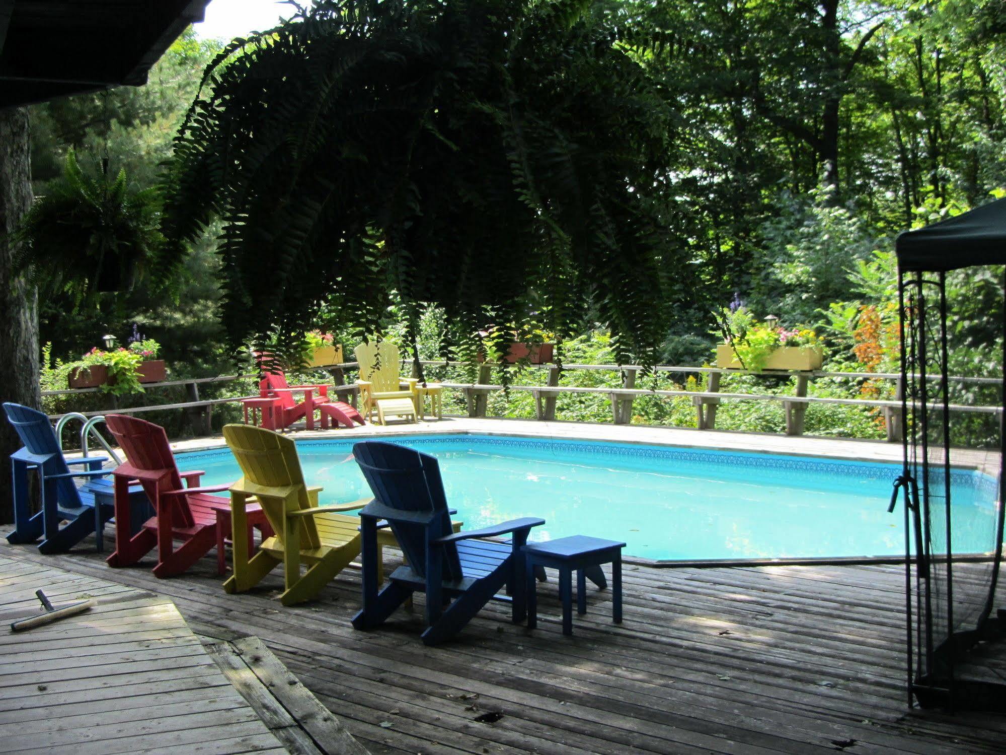 Algonquin Highlands Stouffermill Bed & Breakfast المظهر الخارجي الصورة
