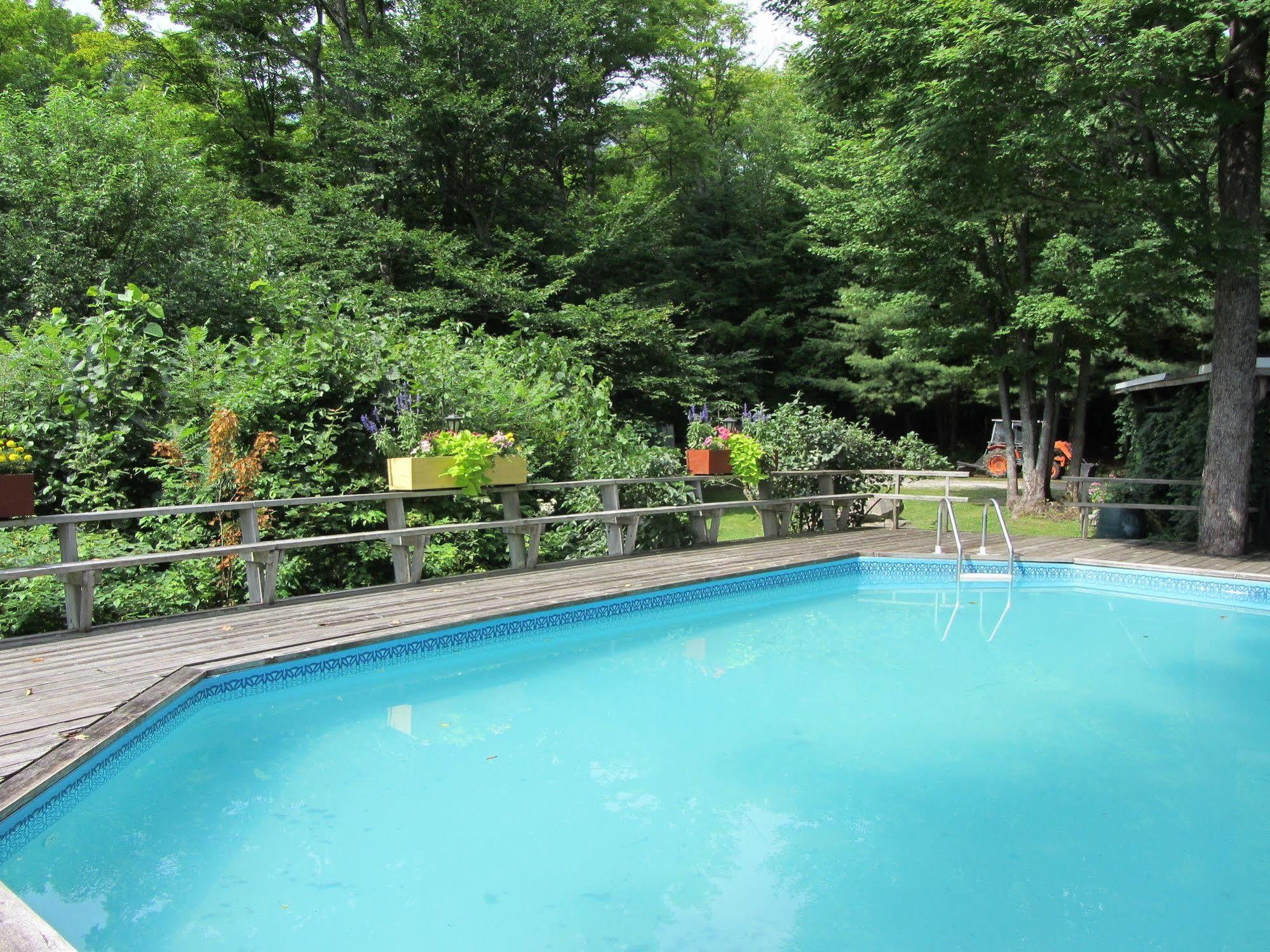 Algonquin Highlands Stouffermill Bed & Breakfast المظهر الخارجي الصورة