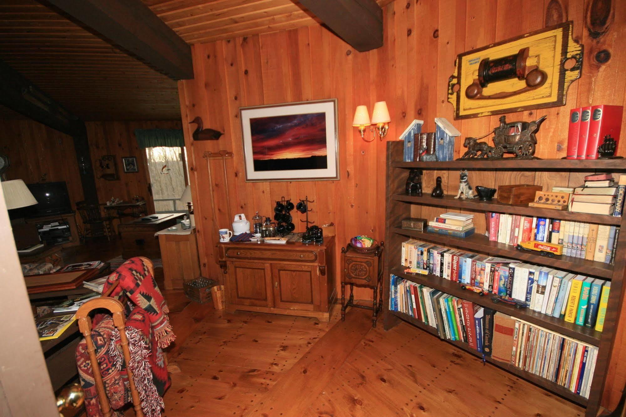 Algonquin Highlands Stouffermill Bed & Breakfast المظهر الخارجي الصورة